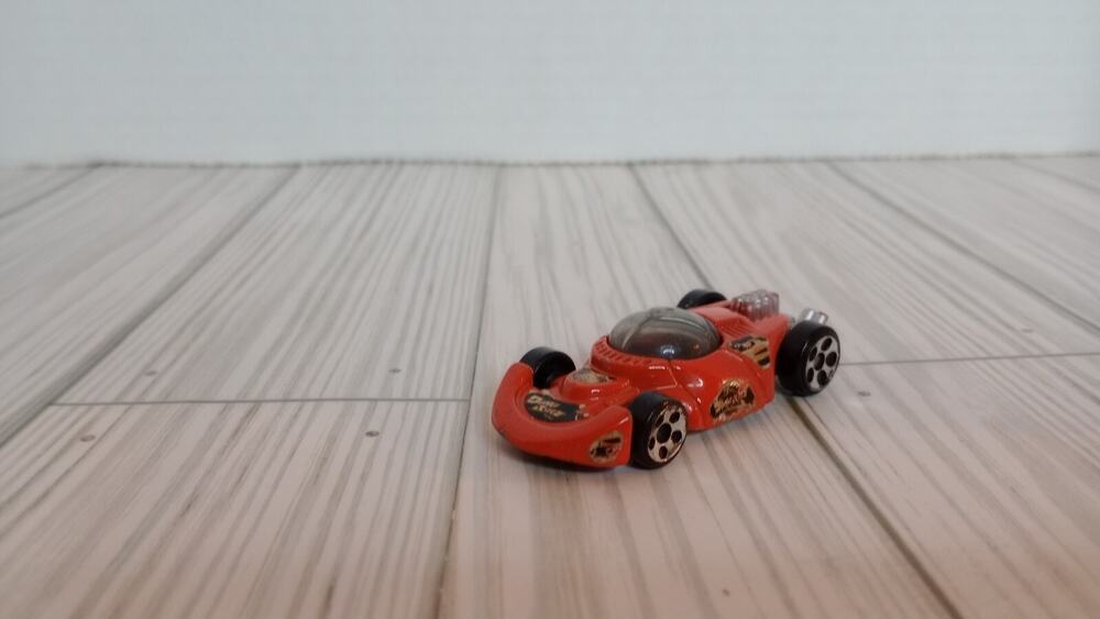Hot Wheels Mattel 2003 McDonald's Red Race Car 1:64